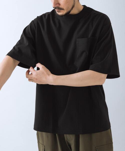 ITEMS URBANRESEARCH（アイテムズ アーバンリサーチ）の「『接触冷感/吸水速乾』クールタッチクレープジョーゼットTシャツ（Tシャツ/カットソー・メンズ・ブラック/チャコールグレー/グレー系その他/ベージュ・MEDIUM/LARGE）」の7枚目の写真