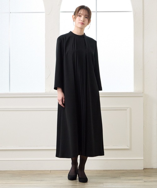 AIMER(エメ)の「【喪服・礼服・WEB限定】マシンウォッシャブル フロントプリーツ前開きテントラインブラックフォーマルワンピース(ワンピース・レディース・ブラック・SMALL/MEDIUM/LARGE)」の10枚目の写真