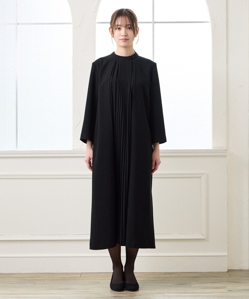 AIMER(エメ)の「【喪服・礼服・WEB限定】マシンウォッシャブル フロントプリーツ前開きテントラインブラックフォーマルワンピース(ワンピース・レディース・ブラック・SMALL/MEDIUM/LARGE)」の7枚目の写真