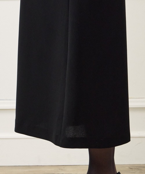 AIMER(エメ)の「【喪服・礼服・WEB限定】マシンウォッシャブル フロントプリーツ前開きテントラインブラックフォーマルワンピース(ワンピース・レディース・ブラック・SMALL/MEDIUM/LARGE)」の12枚目の写真