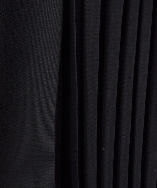 AIMER(エメ)の「【喪服・礼服・WEB限定】マシンウォッシャブル フロントプリーツ前開きテントラインブラックフォーマルワンピース(ワンピース・レディース・ブラック・SMALL/MEDIUM/LARGE)」の11枚目の写真