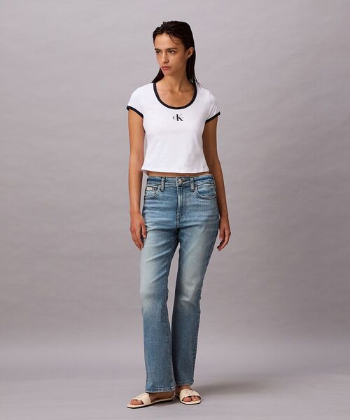 Calvin Klein(カルバン・クライン)の「ショートスリーブモノグラムスクープネックベビーTシャツ(Tシャツ/カットソー・レディース・ホワイト/ブラック・XS/S/M)」の9枚目の写真
