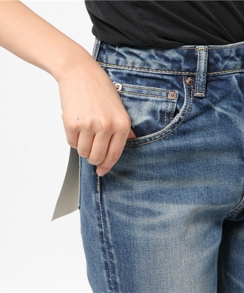 SLY（スライ）の「【otonaMUSE5月号掲載】CENTLE JW ANKLE SLIM-B（デニムパンツ・レディース・ブルー・26inch/27inch/24inch/23inch/25inch）」の7枚目の写真