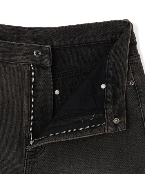 SUPPLIER(サプライヤー)の「SUPPLIER/サプライヤー/Royal Cross RhineStone Denim Shorts(デニムパンツ・メンズ・ブルー/ブラック・M/L/S)」の10枚目の写真