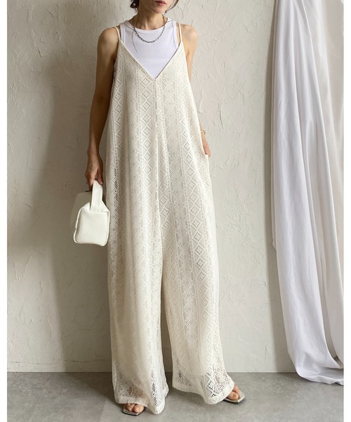 She's Closet（シーズクローゼット）の「ラッセルレース オールインワン ワイドパンツ キャミサロペット（サロペット/オーバーオール・レディース・ブラック/ブラウン/アイボリー・FREE）」の4枚目の写真