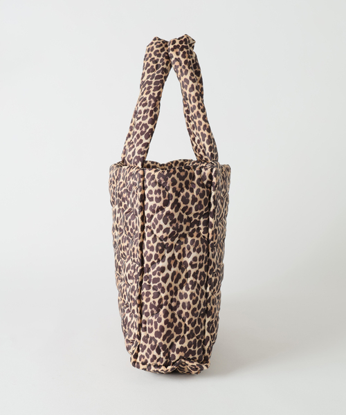 Spick & Span（スピックアンドスパン）の「《一部店舗+WEB限定 / 》Uhr / ウーア Quilting bag（トートバッグ・レディース・ブラウン・FREE）」の7枚目の写真