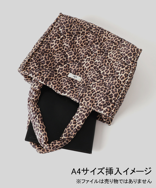 Spick & Span（スピックアンドスパン）の「《一部店舗+WEB限定 / 》Uhr / ウーア Quilting bag（トートバッグ・レディース・ブラウン・FREE）」の2枚目の写真