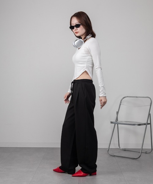 mellomela.（メロメラ）の「タック入りバレルパンツ（スウェットパンツ・レディース・杢グレー/ブラック・M）」の15枚目の写真