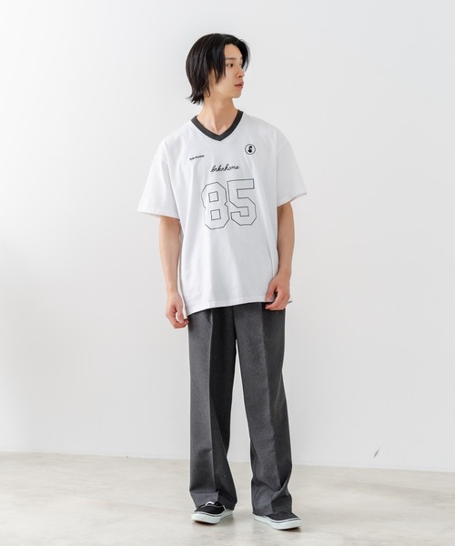 brknhome(ブロークンホーム)の「【BRKNHOME/ブロークンホーム】×【ZERO STAIN/ゼロステイン】【ホッケー風デザイン】コラボTシャツ 汗染み防止 ワンポイント オーバーサイズ(Tシャツ/カットソー・メンズ・ホワイト/チャコールグレー・MEDIUM/LARGE)」の6枚目の写真