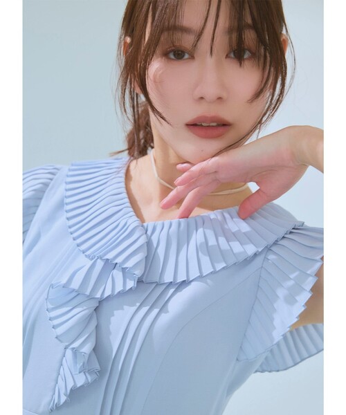 TOCCA(トッカ)の「MILLEFEUILLE PARASOL ドレス(ワンピース・レディース・サックスブルー系・00/0/2/4/6)」の2枚目の写真