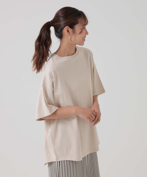 HEART MARKET(ハートマーケット)の「ヘムテールバックボタンチュニック(Tシャツ/カットソー・レディース・ナチュラル/ブラック系/ブラック/イエロー/チャコール/グリーン・FREE)」の17枚目の写真