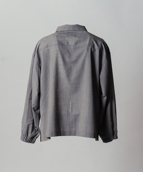 MAISON SPECIAL(メゾンスペシャル)の「《UNISEX》T/W Sheer Stripe Prime-Over Half-Zip Pullover Shirt/T/Wシアーストライププライムオーバーハーフジッププルオーバーシャツ【MAISON SPECIAL/メゾンスペシャル】(シャツ/ブラウス・メンズ・ブラック/グレー・2/1/0)」の11枚目の写真