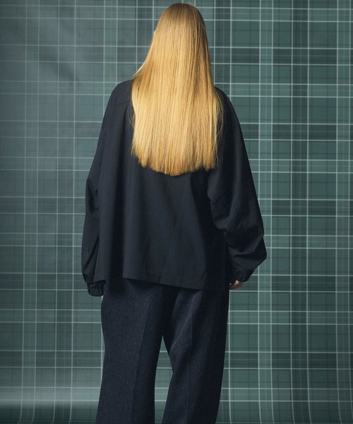 MAISON SPECIAL(メゾンスペシャル)の「《UNISEX》T/W Sheer Stripe Prime-Over Half-Zip Pullover Shirt/T/Wシアーストライププライムオーバーハーフジッププルオーバーシャツ【MAISON SPECIAL/メゾンスペシャル】(シャツ/ブラウス・メンズ・ブラック/グレー・2/1/0)」の21枚目の写真