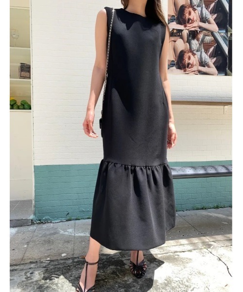 BIRTHDAY BASH(バースデイバッシュ)の「ANNABELLE PEPLUM DRESS(ペプラムワンピース)(ワンピース・レディース・ベージュ/ブラック・SMALL/MEDIUM)」の3枚目の写真