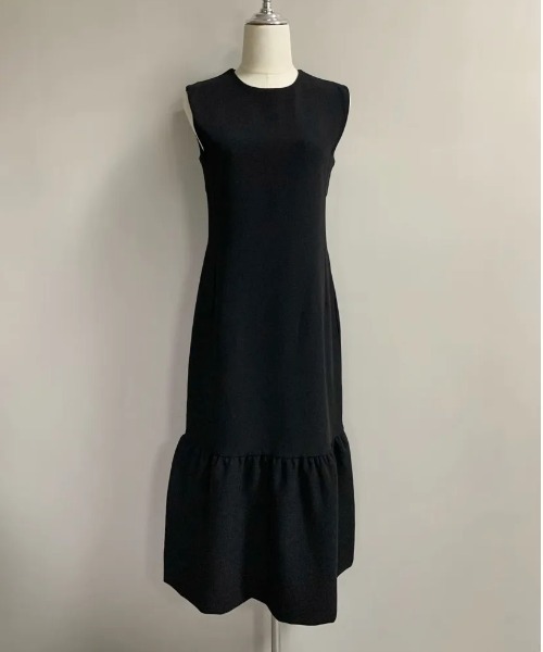 BIRTHDAY BASH(バースデイバッシュ)の「ANNABELLE PEPLUM DRESS(ペプラムワンピース)(ワンピース・レディース・ベージュ/ブラック・SMALL/MEDIUM)」の5枚目の写真