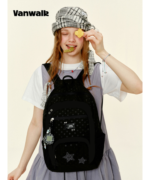 VANWALK（バンウォーク）の「Cosmic Backpack [Black]（バックパック/リュック・レディース・ブラック・FREE）」の3枚目の写真