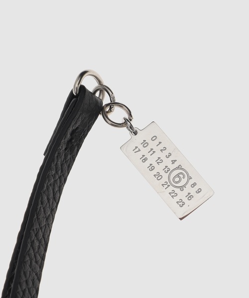 MM6 Maison Margiela(エムエムシックス メゾン マルジェラ)の「KEY RING(その他小物・レディース・その他1/その他2・UNI)」の5枚目の写真