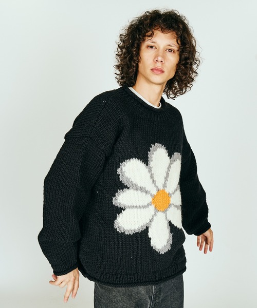 THRIFTY LOOK（スリフティールック）の「THRIFTY LOOK / スリフティールック HAND KNIT ROLLNECK SWEATER ハンドニット ロールネックセーター（ニット/セーター・メンズ・ホワイト/ブラック/ネイビー/ブラック系1・ONE SIZE）」の2枚目の写真