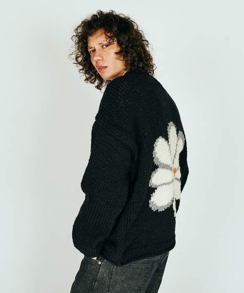 THRIFTY LOOK（スリフティールック）の「THRIFTY LOOK / スリフティールック HAND KNIT ROLLNECK SWEATER ハンドニット ロールネックセーター（ニット/セーター・メンズ・ホワイト/ブラック/ネイビー/ブラック系1・ONE SIZE）」の5枚目の写真