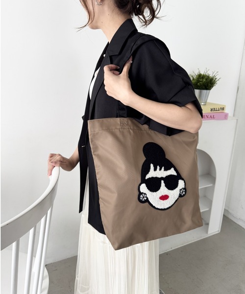 HAPPY FACE（ハッピーフェイス）の「ＥＭＭＡ　顔相良刺?新トート　ＢＥ（トートバッグ・レディース・ベージュ・ONE SIZE）」の20枚目の写真