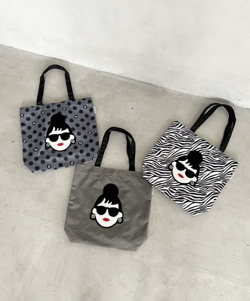 HAPPY FACE（ハッピーフェイス）の「ＥＭＭＡ　顔相良刺?新トート　ＢＥ（トートバッグ・レディース・ベージュ・ONE SIZE）」の5枚目の写真