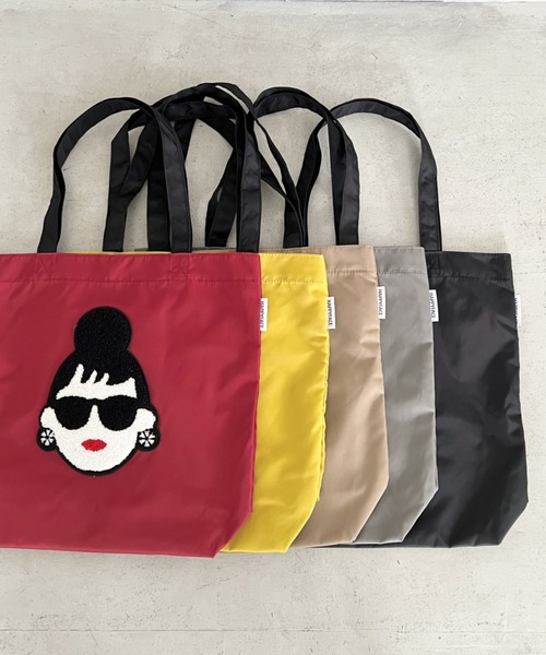 HAPPY FACE（ハッピーフェイス）の「ＥＭＭＡ　顔相良刺?新トート　ＢＥ（トートバッグ・レディース・ベージュ・ONE SIZE）」の12枚目の写真