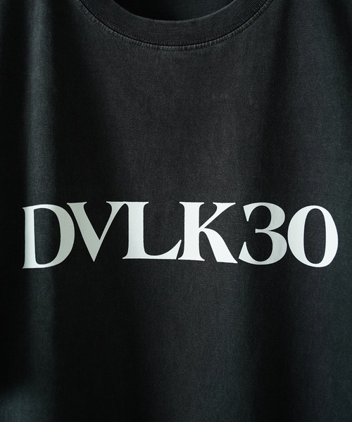 DEVILOCK(デビロック)の「DEVILOCK Pigment Dyed Heavy T-Shirt(Tシャツ/カットソー・メンズ・グレー/パープル/ブラック・MEDIUM/X-LARGE/LARGE)」の9枚目の写真