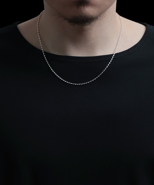 YArKA（ヤーカ）の「【YArKA/ヤーカ】helix chain narrow necklace [TOLN50] / 螺旋フラットチェーン細ネックレス（ネックレス・メンズ・シルバー・FREE）」の8枚目の写真