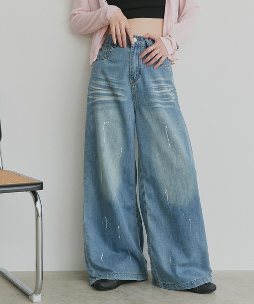 ad thie(アドティエ)の「ペイントデザイン ワイド デニムパンツ(デニムパンツ・レディース・ブルー/ブラック・LARGE/MEDIUM)」の1枚目の写真