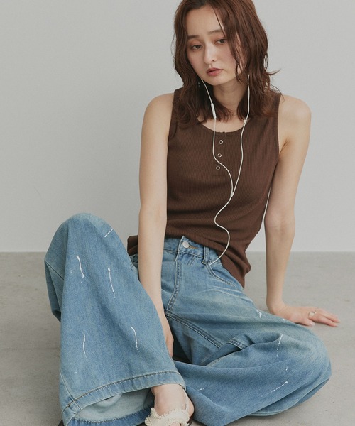 ad thie(アドティエ)の「ペイントデザイン ワイド デニムパンツ(デニムパンツ・レディース・ブルー/ブラック・LARGE/MEDIUM)」の15枚目の写真