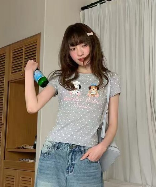Achic(アシック)の「ドット柄ドッグプリント半袖Tシャツ(Tシャツ/カットソー・レディース・アイボリー/グレー・M)」の20枚目の写真