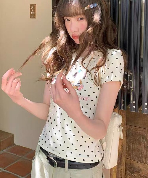 Achic(アシック)の「ドット柄ドッグプリント半袖Tシャツ(Tシャツ/カットソー・レディース・アイボリー/グレー・M)」の12枚目の写真