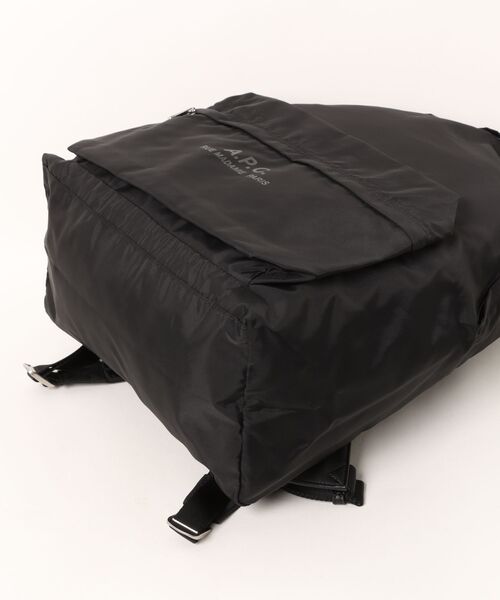 A.P.C.（アーペーセー）の「SAC A DOS BACKSTAGE（バックパック/リュック・メンズ・ブラック・ONESIZE）」の3枚目の写真