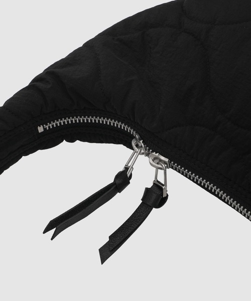 COMME des GARCONS HOMME(コム デ ギャルソン・オム)の「NYLON RIPSTOP QUILTING BAG(ショルダーバッグ・メンズ・ブラック/カーキ・ONE SIZE)」の7枚目の写真
