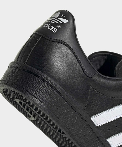 adidas(アディダス)の「スーパースター 82 / Superstar 82 / アディダスオリジナルス adidas Originals(スニーカー・メンズ・ブラック・22.0cm/22.5cm/23.0cm/26.5cm/28.0cm/27.5cm/27.0cm/28.5cm/23.5cm/29.0cm/24.5cm/24.0cm/26.0cm/25.5cm/25.0cm)」の7枚目の写真