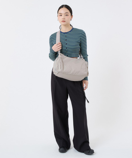 LeSportsac（レスポートサック）の「CARGO SHOULDER BAG ドリフトストーン（ショルダーバッグ・レディース・グレー・FREE）」の3枚目の写真