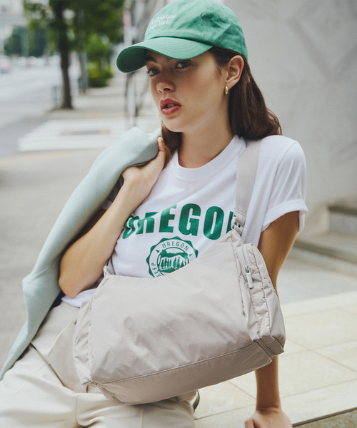 LeSportsac（レスポートサック）の「CARGO SHOULDER BAG ドリフトストーン（ショルダーバッグ・レディース・グレー・FREE）」の4枚目の写真