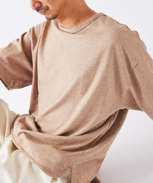 JOURNAL STANDARD relume(ジャーナルスタンダード レリューム)の「トップメランジ スリット Tシャツ(Tシャツ/カットソー・メンズ・ホワイト系その他/ライトグレー/ナチュラル・MEDIUM/LARGE)」の1枚目の写真