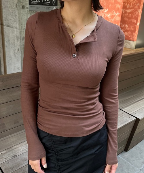 ROGER AND RAW(ロジャーアンドロウ)の「ヘンリーネック テレコロングスリーブTシャツ(Tシャツ/カットソー・レディース・ブラック/ブラウン/グレー・FREE)」の18枚目の写真