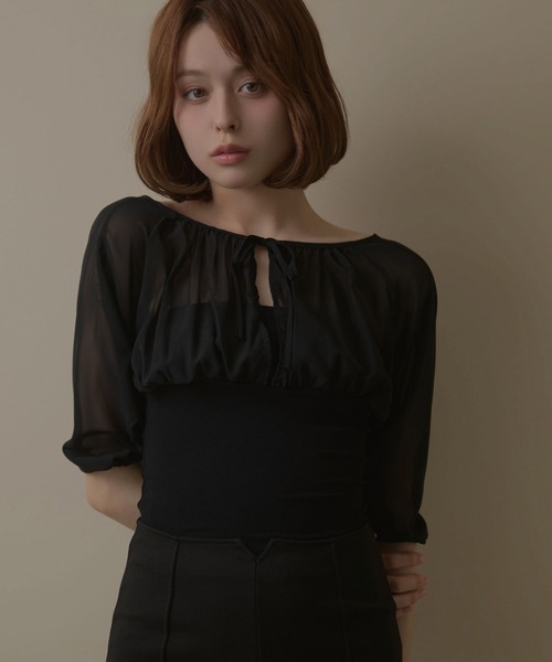 M DOLLY(エムドリー)の「Lulea gather ribbon sheer blouse / ルレアギャザーリボンシアーブラウス(シャツ/ブラウス・レディース・ブラック/ホワイト・FREE)」の8枚目の写真
