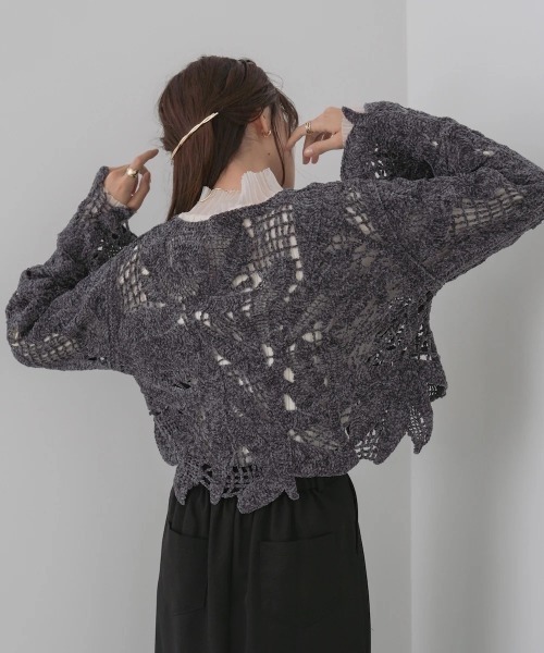 Bab(バブ)の「モールヤーンクロシェショートトップス(Tシャツ/カットソー・レディース・ブラウン/アイボリー・FREE)」の3枚目の写真