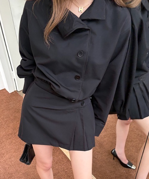 AMAJI(アマジ)の「スタンドカラー アシンメトリー長袖ワンピース(ワンピース・レディース・ブラック・SMALL/MEDIUM/LARGE)」の2枚目の写真