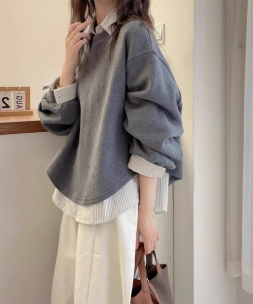 LUCPY（ラクピー）の「シャツレイヤード風ドッキングスウェット（その他トップス・レディース・グレー・LARGE/MEDIUM/XX-LARGE/X-LARGE）」の4枚目の写真