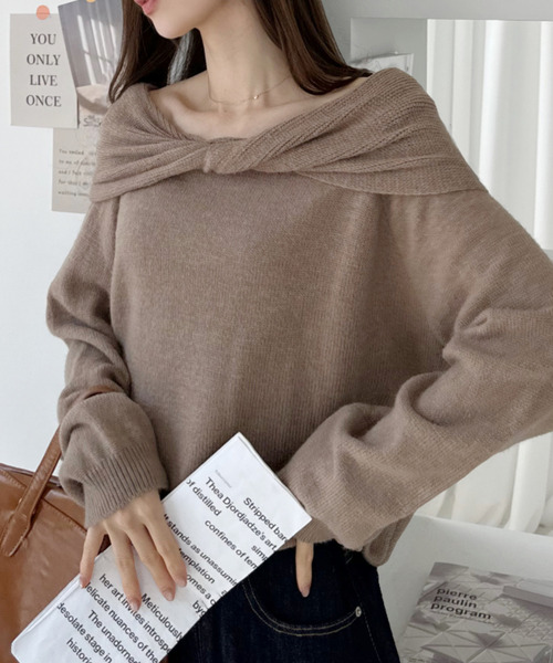 Ada.(エイダ)の「ツイストクロスデザイン ワイドネック ニット プルオーバー(ニット/セーター・レディース・ベージュ/アイボリー/チャコール・FREE)」の1枚目の写真