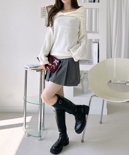 Ada.(エイダ)の「ツイストクロスデザイン ワイドネック ニット プルオーバー(ニット/セーター・レディース・ベージュ/アイボリー/チャコール・FREE)」の7枚目の写真