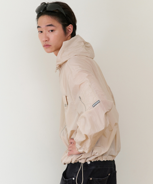 THEVINYLHOUSE(ザバイニルハウス)の「RIBSTOP SHEER WINDBREAKER BEIGE(ナイロンジャケット・メンズ・その他・SMALL/MEDIUM/LARGE)」の3枚目の写真