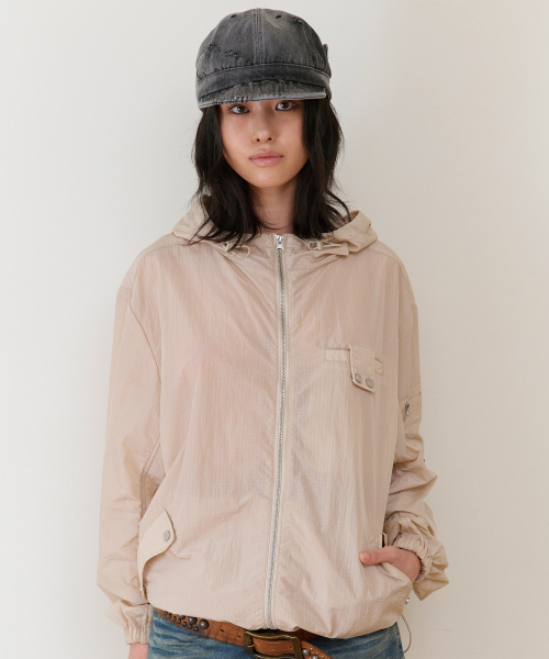 THEVINYLHOUSE(ザバイニルハウス)の「RIBSTOP SHEER WINDBREAKER BEIGE(ナイロンジャケット・メンズ・その他・SMALL/MEDIUM/LARGE)」の5枚目の写真