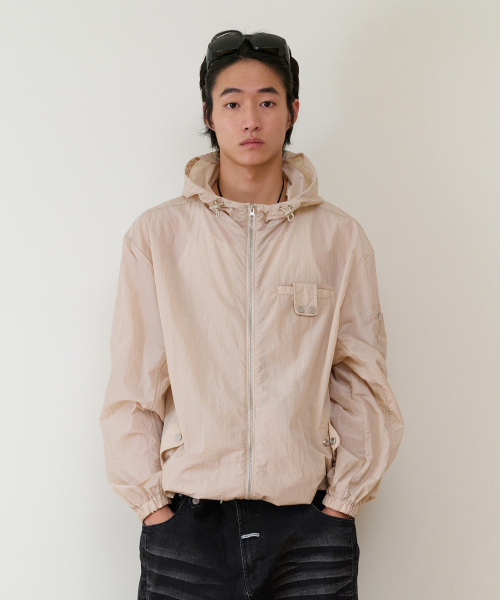 THEVINYLHOUSE(ザバイニルハウス)の「RIBSTOP SHEER WINDBREAKER BEIGE(ナイロンジャケット・メンズ・その他・SMALL/MEDIUM/LARGE)」の8枚目の写真