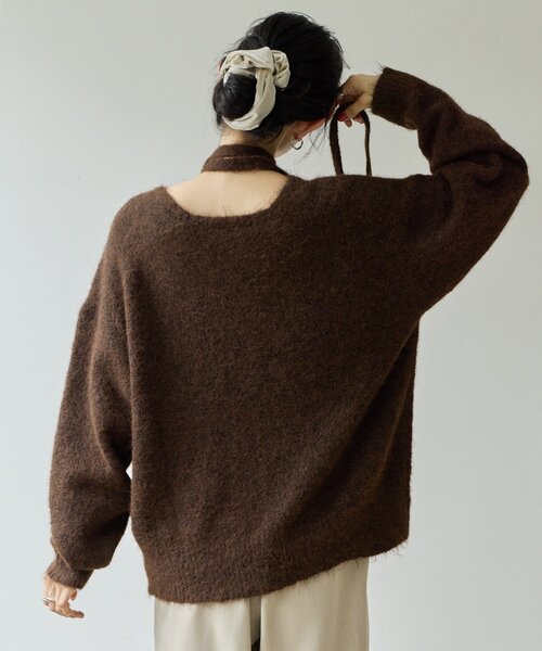 DISCOAT（ディスコート）の「【Noka】チョーカー付Vネックニット《WEB限定》（ニット/セーター・レディース・ブラウン/チャコールグレー/ライトベージュ・FREE）」の18枚目の写真