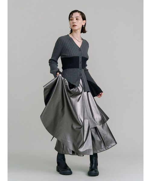 UN3D.(アンスリード)の「FAKE LEATHER ASYMME LAYERED PT / フェイクレザーアシメレイヤードパンツ(その他パンツ・レディース・ブラック/シルバー・38/36)」の22枚目の写真